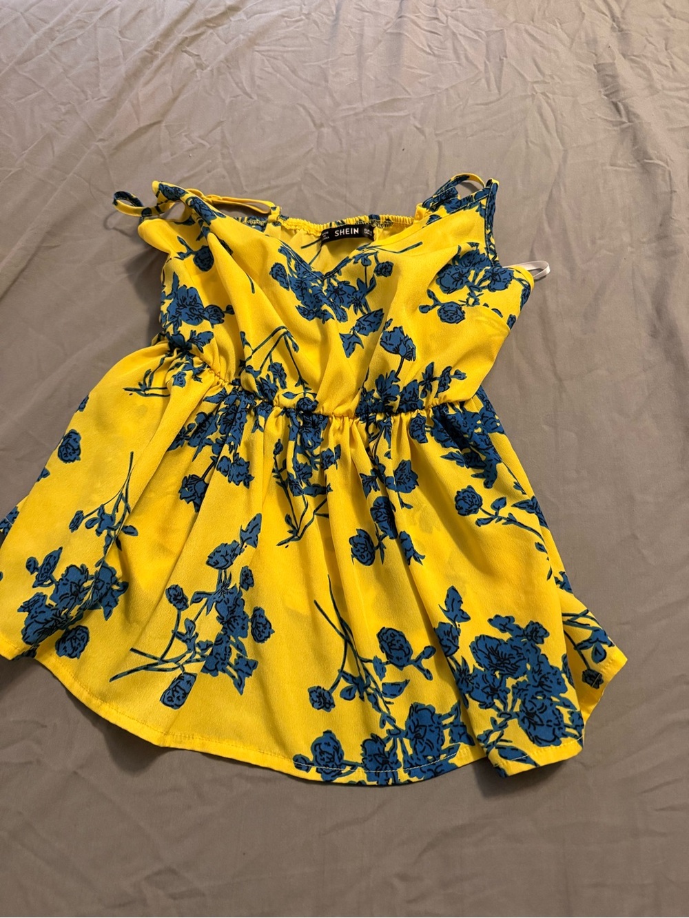 SHEIN Yellow Floral Ruffle Tank Top with Blue Print